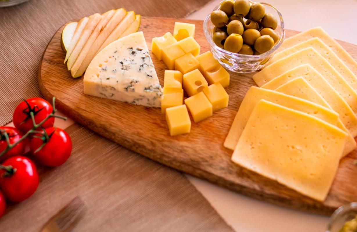 Нові рекорди: Україна стала купувати більше сиру - Агро