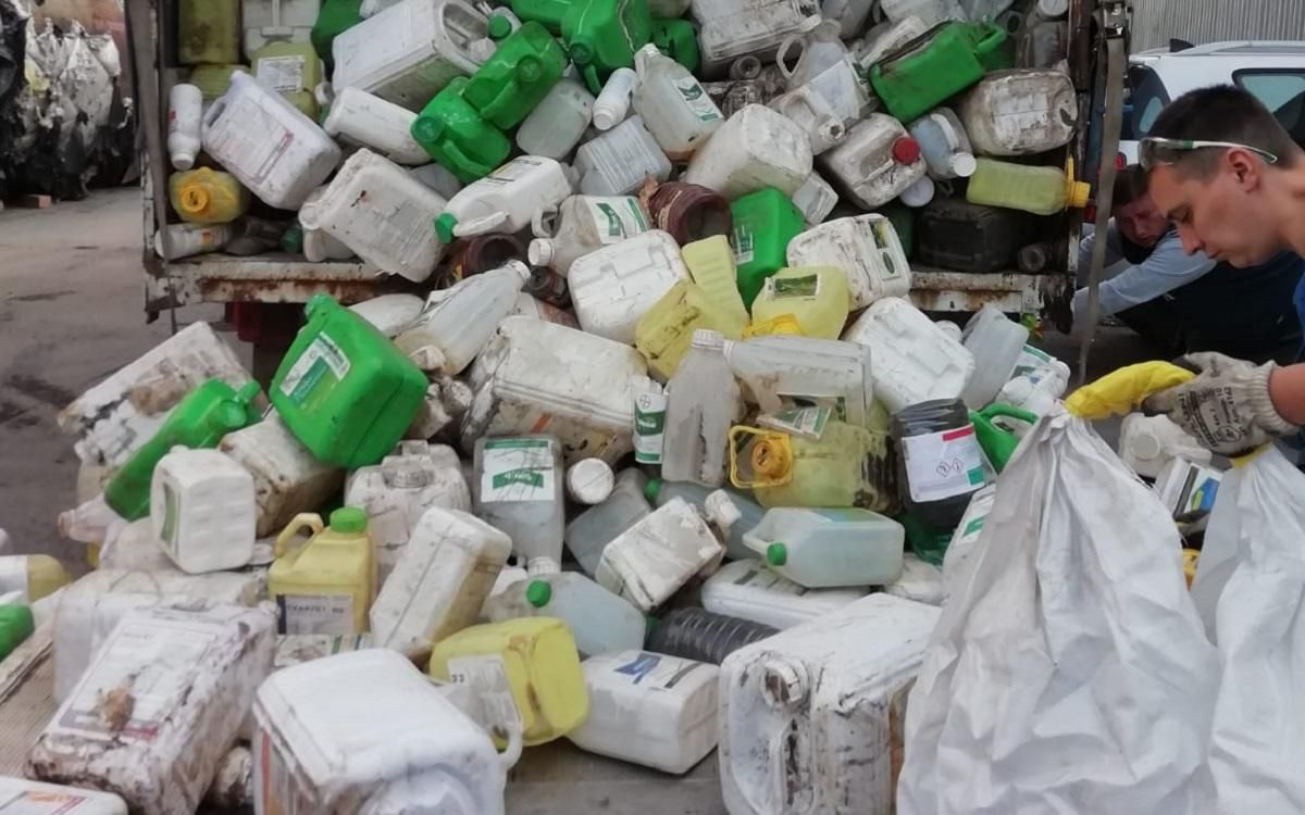 Тара з-під ЗЗР відправляється на переробку Тара з-під ЗЗР відправляється на переробку